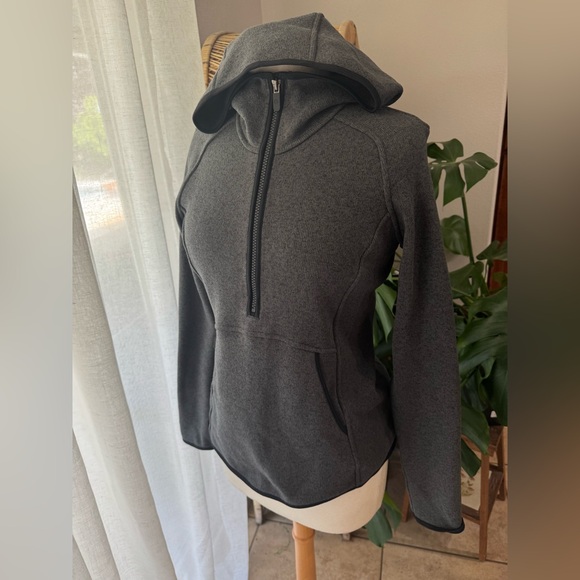 Lululemon fleece thank you sweater Women's Gray Hoodie Top - Picture 1 of 5